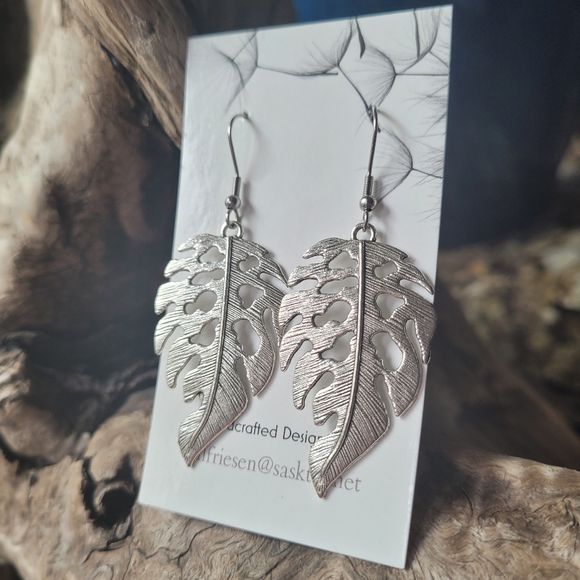 New Leaf Earrings - Picture 1 of 1